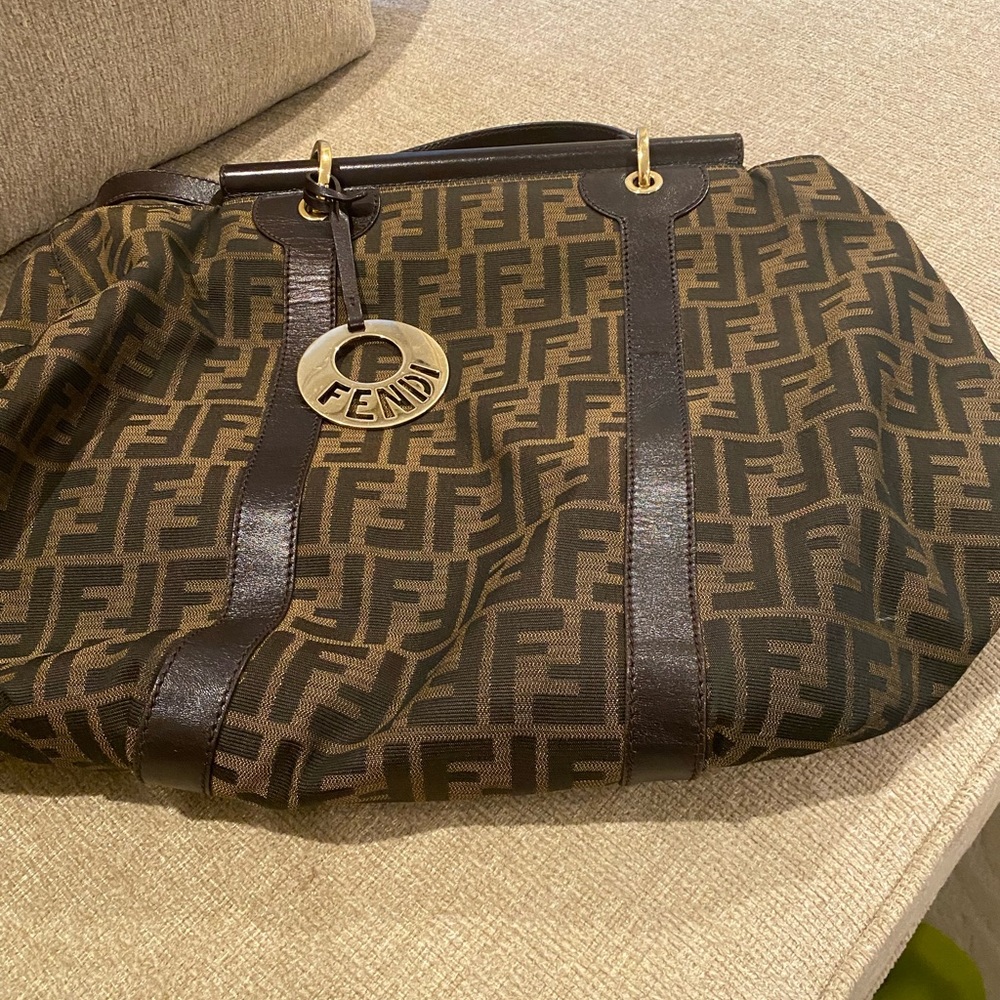 Fendi - Picture 7 of 10
